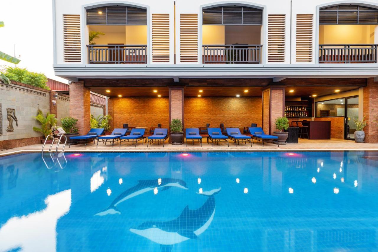 Blanc Smith Hotel เสียมราฐ ภายนอก รูปภาพ