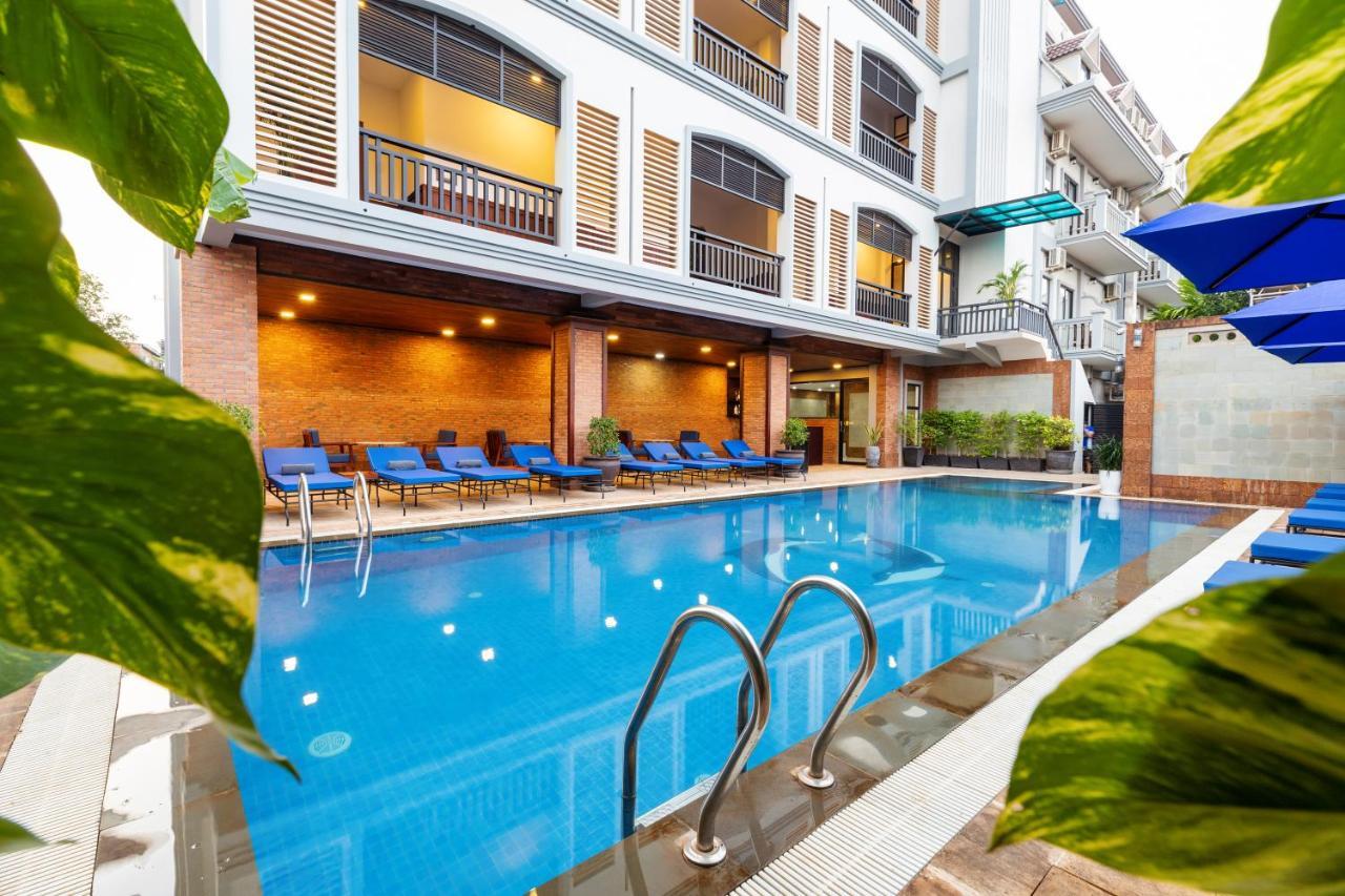 Blanc Smith Hotel เสียมราฐ ภายนอก รูปภาพ